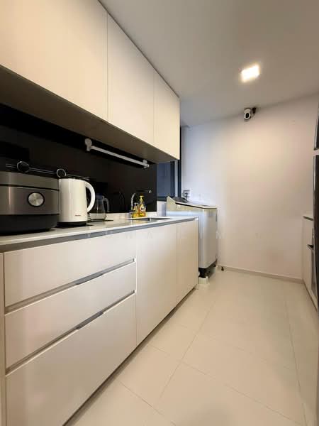 Bellewaters, 11 Anchorvale Crescent, 3 Bedrooms, 926 sqft, Condominium For Sale, by Yuna Lim, 500238773 - Kitchen - PropertyGuru.com.sg