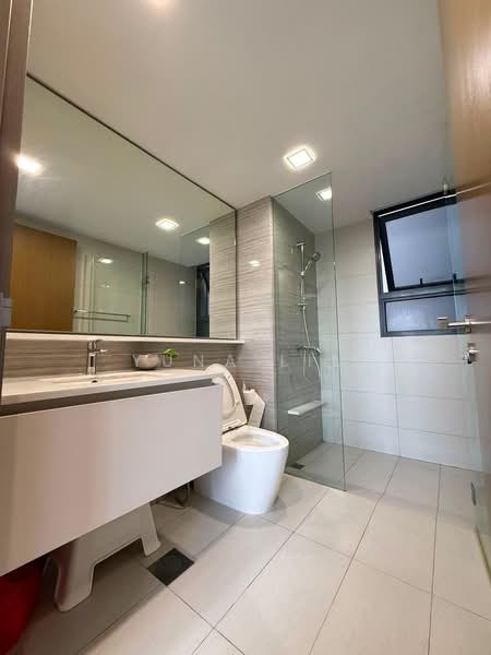 Bellewaters, 11 Anchorvale Crescent, 3 Bedrooms, 926 sqft, Condominium For Sale, by Yuna Lim, 500238773 - Bathroom - PropertyGuru.com.sg