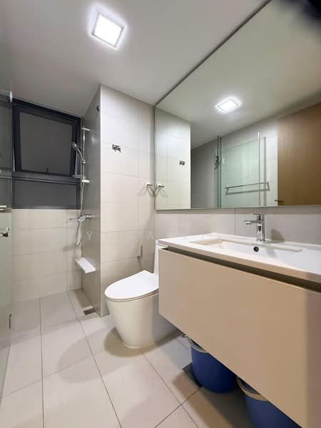 Bellewaters, 11 Anchorvale Crescent, 3 Bedrooms, 926 sqft, Condominium For Sale, by Yuna Lim, 500238773 - Bathroom - PropertyGuru.com.sg