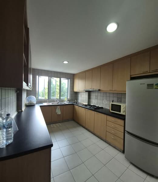 The Makena, 121 Meyer Road, 3 Bedrooms, 1,658 sqft, Condominium For Rent, by Ivan Ng, 500238788 - Kitchen - PropertyGuru.com.sg