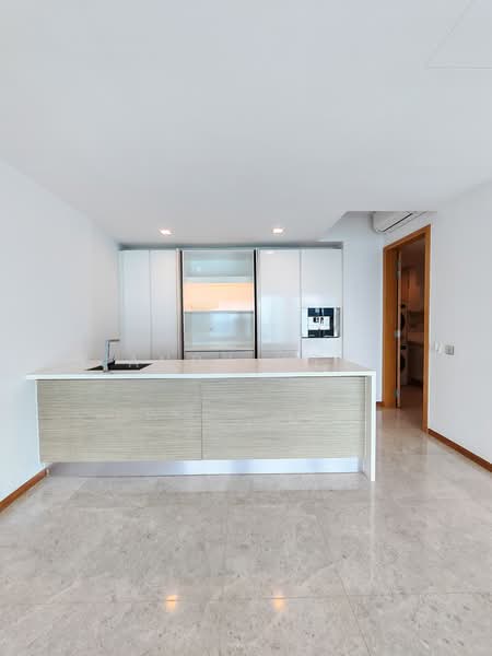 Marina Bay Residences, 18 Marina Boulevard, 5 Bedrooms, 3,972 sqft, Condominium For Rent, by Andy Wee, 500238792 - Kitchen - PropertyGuru.com.sg