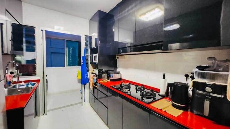 10B Bendemeer Light, 10B Bendemeer Road, 3 Bedrooms, 1,001 sqft, HDB Flat For Sale, by Martin Ong, 500238794 - Kitchen - PropertyGuru.com.sg