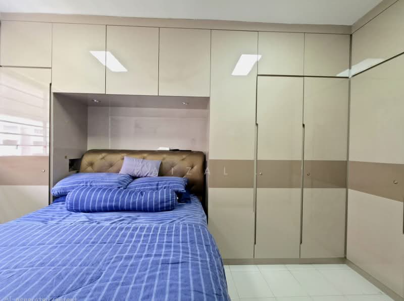 684 Race Course Road, 684 Race Course Road, 3 Bedrooms, 1,205 sqft, HDB Flat For Sale, by Faizal ., 500238797 - Bedroom - PropertyGuru.com.sg