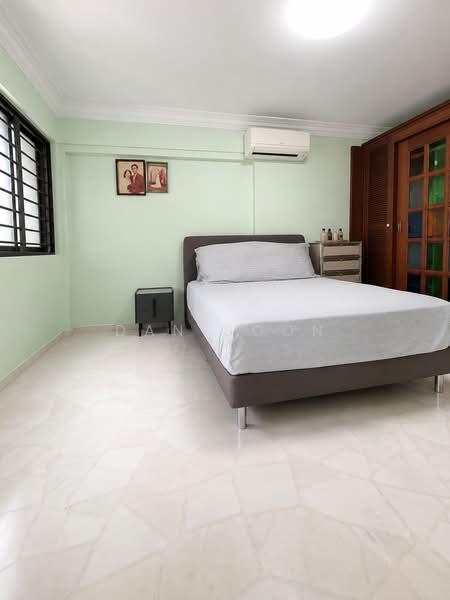 305 Jurong East Street 32, 305 Jurong East Street 32, 3 Bedrooms, 1,420 sqft, HDB Flat For Sale, by Dan Soon, 500238798 - Bedroom - PropertyGuru.com.sg