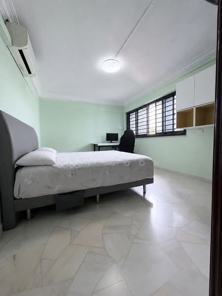 305 Jurong East Street 32, 305 Jurong East Street 32, 3 Bedrooms, 1,420 sqft, HDB Flat For Sale, by Dan Soon, 500238798 - Bedroom - PropertyGuru.com.sg
