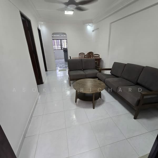 264 Waterloo Street, 264 Waterloo Street, 2 Bedrooms, 646 sqft, HDB Flat For Rent, by Asokan Richard, 500238800 - Living Room - PropertyGuru.com.sg