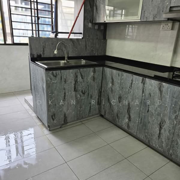 264 Waterloo Street, 264 Waterloo Street, 2 Bedrooms, 646 sqft, HDB Flat For Rent, by Asokan Richard, 500238800 - Kitchen - PropertyGuru.com.sg