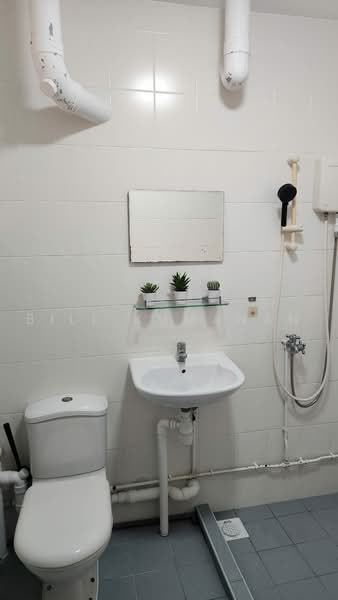 314 Sembawang Drive, 314 Sembawang Drive, 1 Bedroom, 500 sqft, HDB Flat For Rent, by Bill Kumanan, 500238803 - Bathroom - PropertyGuru.com.sg