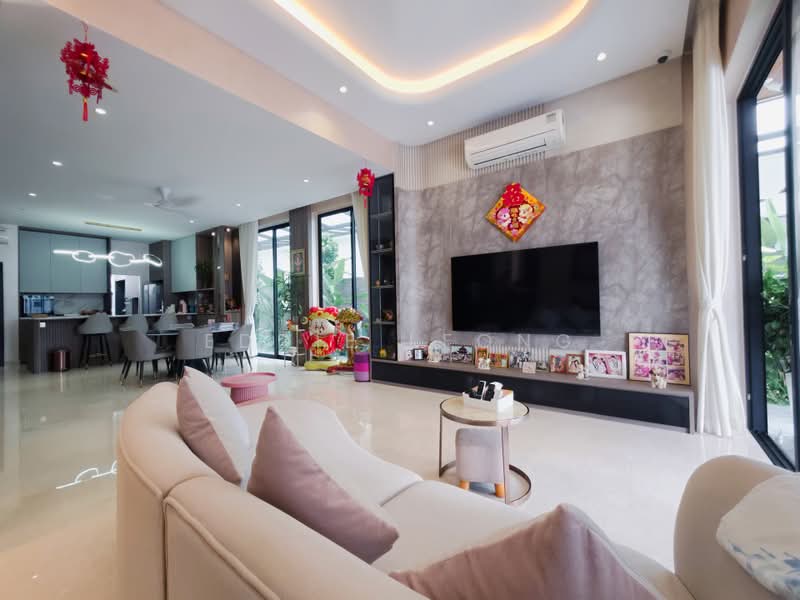 Luxus Hills | The Estate, 98 Luxus Hill Heights, Seletar / Yio Chu Kang, 5 Bedrooms, 4,000 sqft, Corner Terrace For Sale, by Eddie Leong, 500238811 - Living Room - PropertyGuru.com.sg