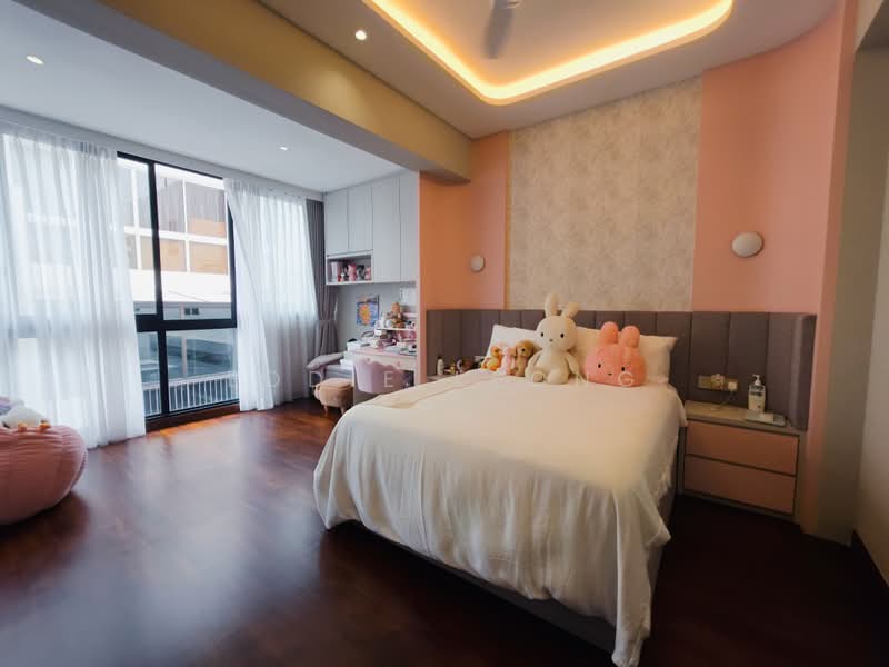 Luxus Hills | The Estate, 98 Luxus Hill Heights, Seletar / Yio Chu Kang, 5 Bedrooms, 4,000 sqft, Corner Terrace For Sale, by Eddie Leong, 500238811 - Bedroom - PropertyGuru.com.sg