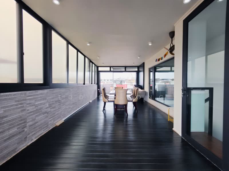 Luxus Hills | The Estate, 98 Luxus Hill Heights, Seletar / Yio Chu Kang, 5 Bedrooms, 4,000 sqft, Corner Terrace For Sale, by Eddie Leong, 500238811 - Roof Terrace - PropertyGuru.com.sg