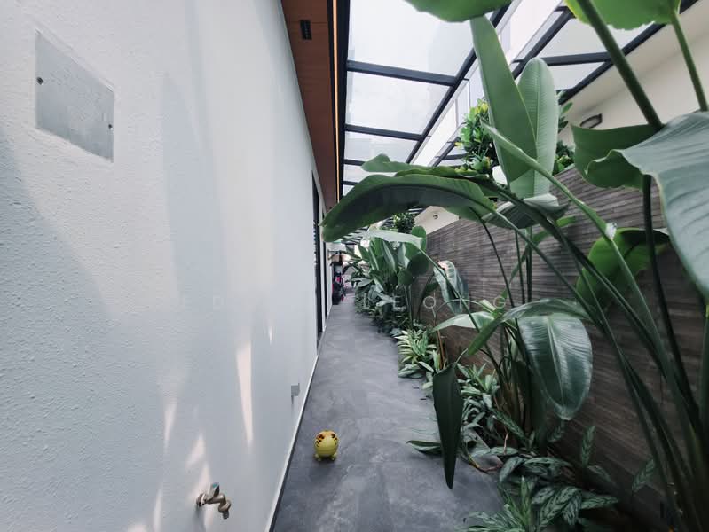 Luxus Hills | The Estate, 98 Luxus Hill Heights, Seletar / Yio Chu Kang, 5 Bedrooms, 4,000 sqft, Corner Terrace For Sale, by Eddie Leong, 500238811 - Exterior - PropertyGuru.com.sg