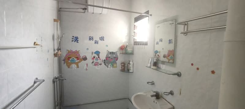 654C Jurong West Street 61, 654C Jurong West Street 61, Boon Lay / Jurong / Tuas, 3 Bedrooms, 1,184 sqft, HDB Flat For Sale, by Rachel Yu, 500238814 - Bathroom - PropertyGuru.com.sg