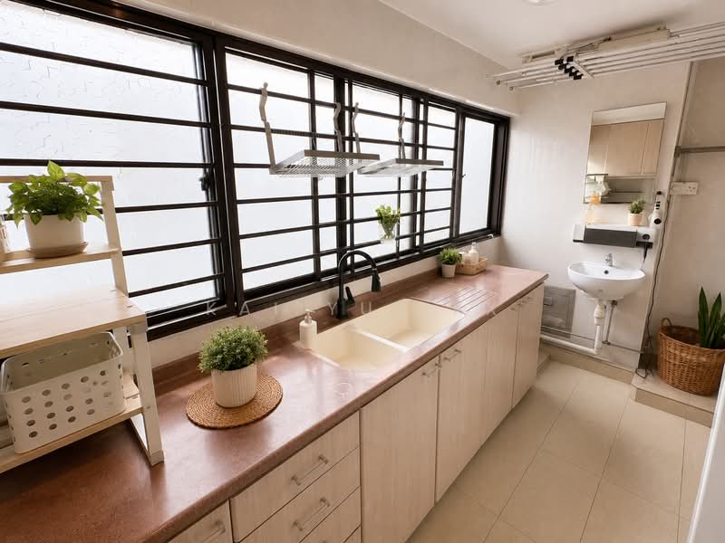 3 Queen's Road, 3 Queen's Road, 4 Bedrooms, 980 sqft, HDB Flat For Sale, by Kai Yue KX, 500238815 - Kitchen - PropertyGuru.com.sg
