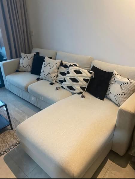 Stirling Residences, 21 Stirling Road, 1 Bedroom, 506 sqft, Condominium For Rent, by Ruth Chia, 500238817 - Living Room - PropertyGuru.com.sg