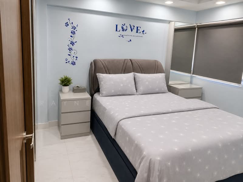 241 Jurong East Street 24, 241 Jurong East Street 24, 2 Bedrooms, 732 sqft, HDB Flat For Sale, by Rayne Chua 蔡美慧, 500238818 - Bedroom - PropertyGuru.com.sg