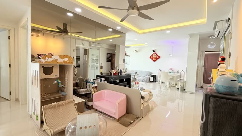 The Floravale, 238 Westwood Avenue, 3 Bedrooms, 1,292 sqft, Condominium For Sale, by Sandy Yong, 500238823 - Living Room - PropertyGuru.com.sg
