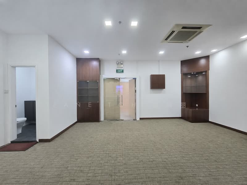 E-Centre @ Redhill, 3791 Jalan Bukit Merah, Alexandra / Commonwealth, 990 sqft, Light Industrial (B1) For Rent, by Zane Toh 卓琳丽, 500238828 - Bathroom - CommercialGuru.com.sg
