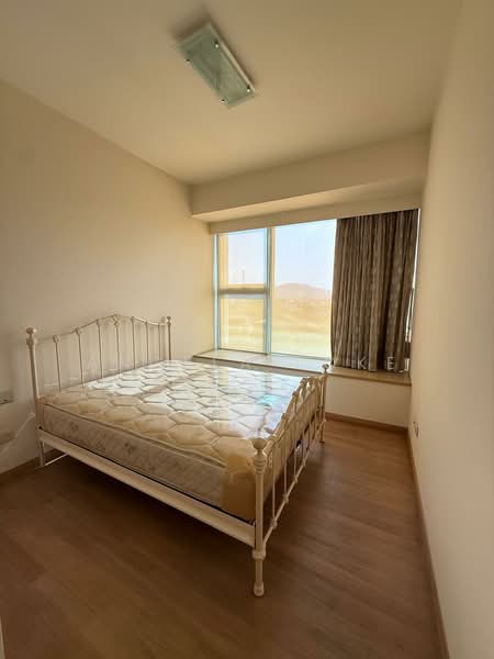 The Azure, 201 Ocean Drive, 3 Bedrooms, 1,744 sqft, Condominium For Sale, by Angela Loke, 500238840 - Bedroom - PropertyGuru.com.sg