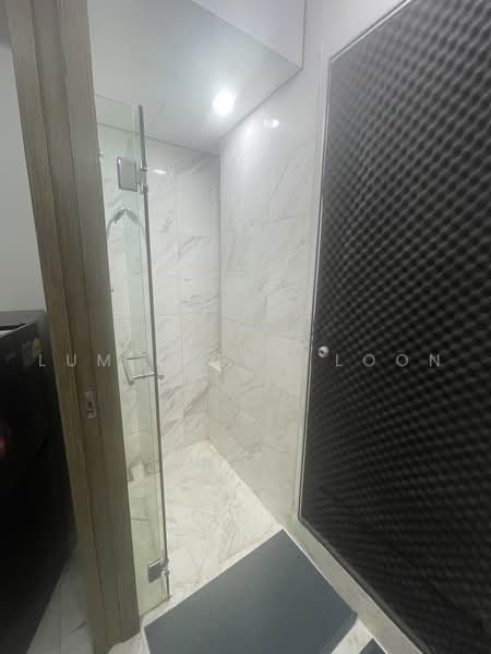 Park Residences Kovan, 831 Upper Serangoon Road, 2 Bedrooms, 1,195 sqft, Condominium For Rent, by Lum Kheng Loon, 500238842 - Bathroom - PropertyGuru.com.sg