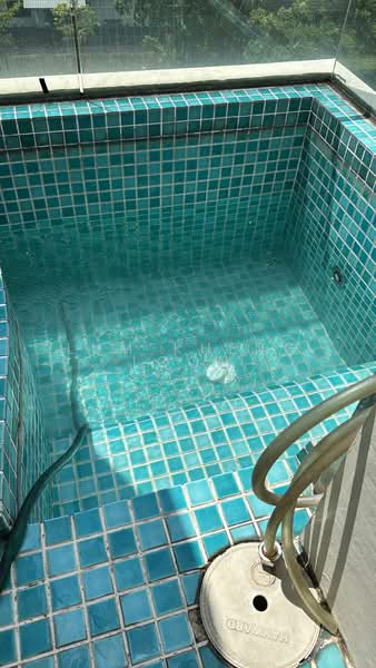 Park Residences Kovan, 831 Upper Serangoon Road, 2 Bedrooms, 1,195 sqft, Condominium For Rent, by Lum Kheng Loon, 500238842 - Pool - PropertyGuru.com.sg