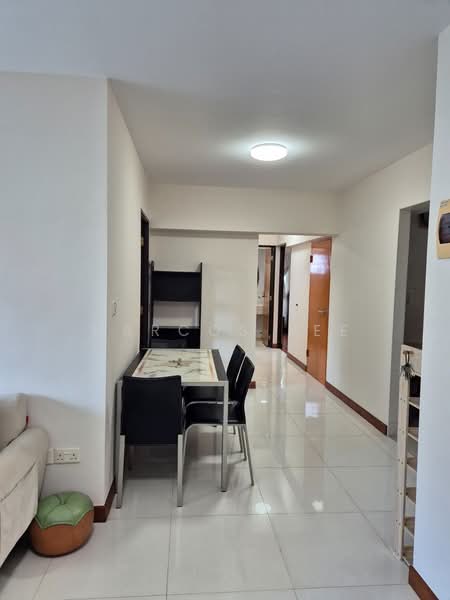 265C Compassvale Link, 265C Compassvale Link, 3 Bedrooms, 990 sqft, HDB Flat For Rent, by Marcos Lee, 500238845 - Dining Room - PropertyGuru.com.sg