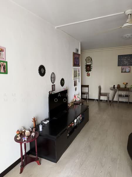 65 Teban Gardens Road, 65 Teban Gardens Road, Room Rental, 180 sqft, HDB Flat For Rent, by AMIRUL ANWAR BIN MOHD NOOR (AMIR MICHAEL), 500238860 - Living Room - PropertyGuru.com.sg