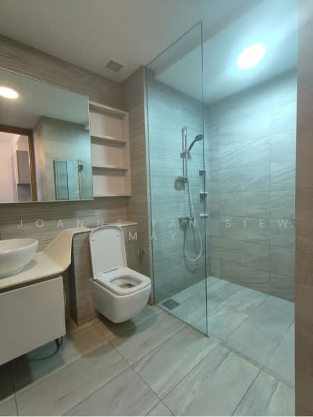 High Park Residences, 31 Fernvale Road, Seletar / Yio Chu Kang, 2 Bedrooms, 581 sqft, Condominium For Sale, by Joanne Tan Siew May, 500238861 - Bathroom - PropertyGuru.com.sg
