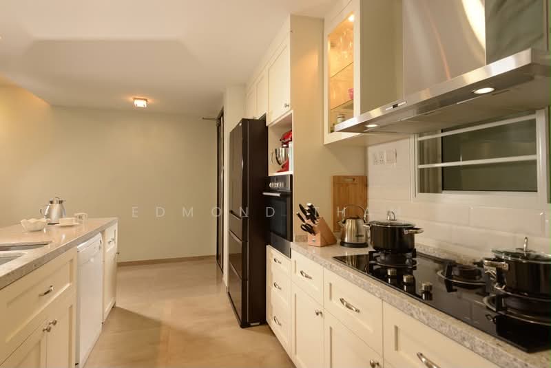 Blue Horizon, 21 West Coast Crescent, 3 Bedrooms, 1,157 sqft, Condominium For Sale, by Edmond Tham, 500238862 - Kitchen - PropertyGuru.com.sg