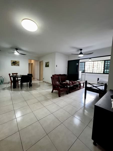 680A Jurong West Central 1, 680A Jurong West Central 1, Boon Lay / Jurong / Tuas, 4 Bedrooms, 1,453 sqft, HDB Flat For Sale, by Kevin Su, 500238863 - Living Room - PropertyGuru.com.sg