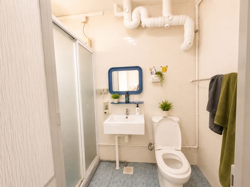 347 Kang Ching Road, 347 Kang Ching Road, 3 Bedrooms, 1,302 sqft, HDB Flat For Sale, by Sam Lim, 500238870 - Master Bathroom - PropertyGuru.com.sg