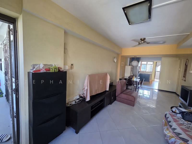 36 Chai Chee Avenue, 36 Chai Chee Avenue, 3 Bedrooms, 721 sqft, HDB Flat For Rent, by Stephanie Ethel Tan, 500238907 - Living Room - PropertyGuru.com.sg