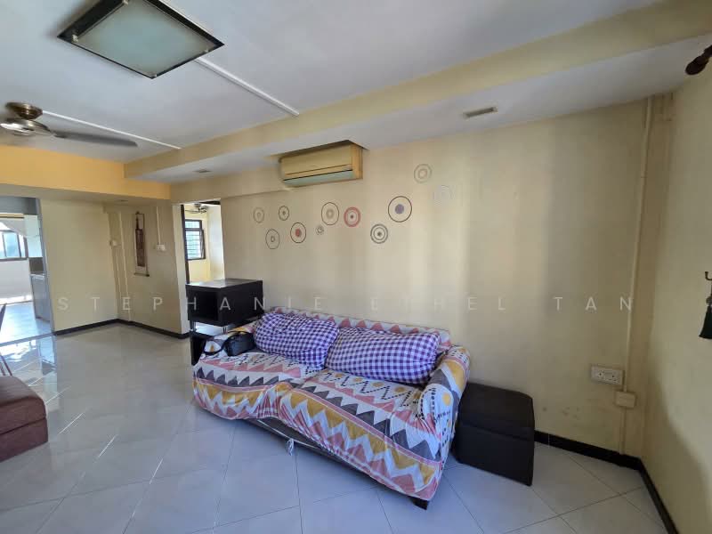 36 Chai Chee Avenue, 36 Chai Chee Avenue, 3 Bedrooms, 721 sqft, HDB Flat For Rent, by Stephanie Ethel Tan, 500238907 - Living Room - PropertyGuru.com.sg