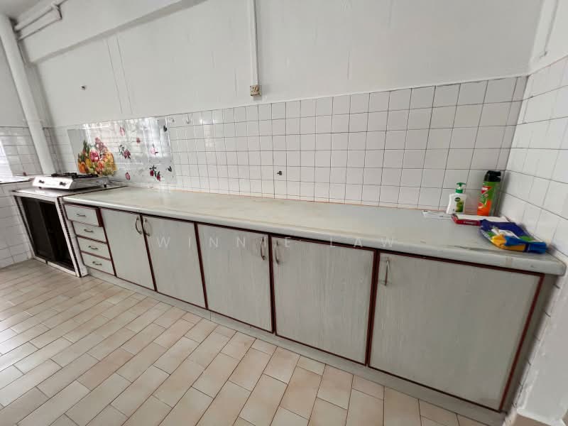 456 Jurong West Street 41, 456 Jurong West Street 41, 2 Bedrooms, 721 sqft, HDB Flat For Rent, by Winnie Law, 500238911 - Kitchen - PropertyGuru.com.sg