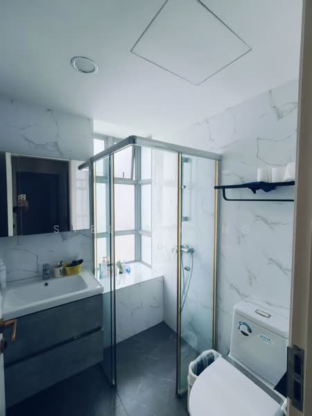 Lakeholmz, 82 Corporation Road, 5 Bedrooms, 2,454 sqft, Condominium For Sale, by Stella Wang, 500238916 - PropertyGuru.com.sg
