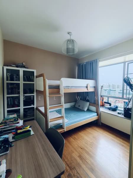 Lakeholmz, 82 Corporation Road, 5 Bedrooms, 2,454 sqft, Condominium For Sale, by Stella Wang, 500238916 - Bedroom - PropertyGuru.com.sg