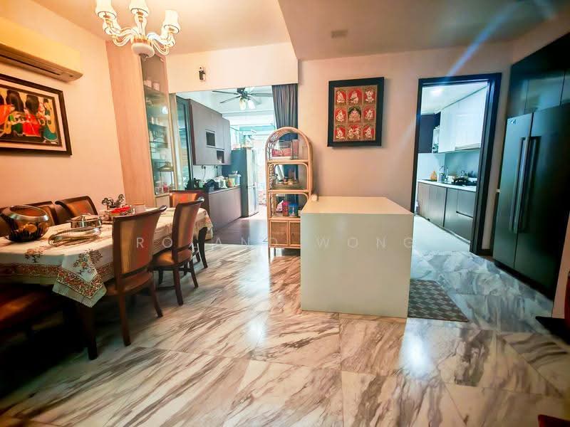 Modern 3 Storey Terracce with lift and pool at Cashew Vicinity, Cashew Crescent, Dairy Farm / Bukit Panjang / Choa Chu Kang, 4 Bedrooms, 4,500 sqft, Terraced House For Sale, by Roland Wong, 500238922 - Dining Room - PropertyGuru.com.sg