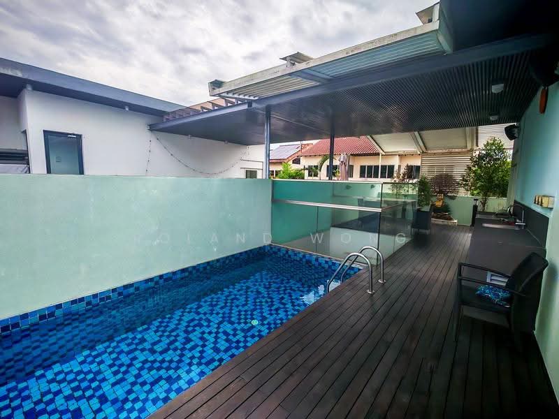Modern 3 Storey Terracce with lift and pool at Cashew Vicinity, Cashew Crescent, Dairy Farm / Bukit Panjang / Choa Chu Kang, 4 Bedrooms, 4,500 sqft, Terraced House For Sale, by Roland Wong, 500238922 - Exterior - PropertyGuru.com.sg