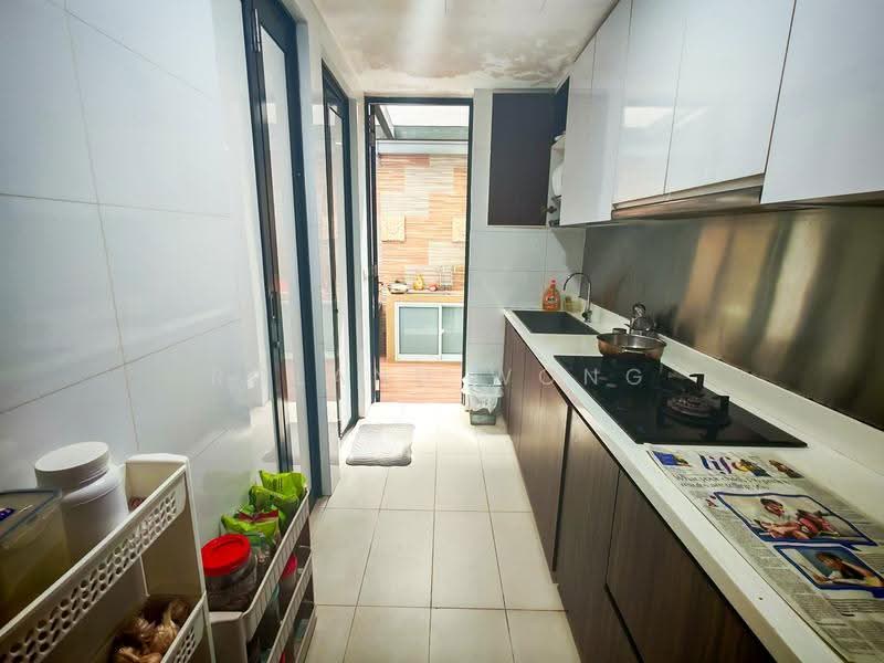 Modern 3 Storey Terracce with lift and pool at Cashew Vicinity, Cashew Crescent, Dairy Farm / Bukit Panjang / Choa Chu Kang, 4 Bedrooms, 4,500 sqft, Terraced House For Sale, by Roland Wong, 500238922 - Kitchen - PropertyGuru.com.sg