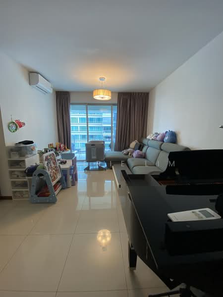 Caspian, 52 Lakeside Drive, Room Rental, 95 sqft, Condominium For Rent, by Valerie Lim, 500238931 - Living Room - PropertyGuru.com.sg