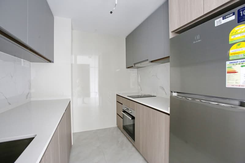 Norwood Grand, 10 Champions Way, 2 Bedrooms, 624 sqft, Condominium For Rent, by Johnny Chin, 500238939 - Kitchen - PropertyGuru.com.sg