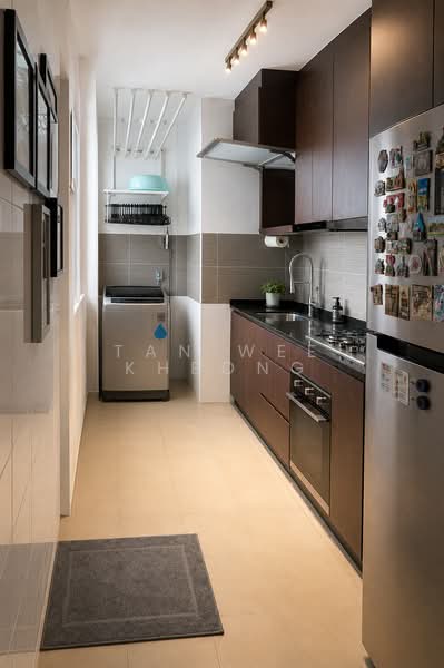 448C Bukit Batok West Avenue 9, 448C Bukit Batok West Avenue 9, 1 Bedroom, 506 sqft, HDB Flat For Sale, by Tan Wee Kheong, 500238957 - Kitchen - PropertyGuru.com.sg