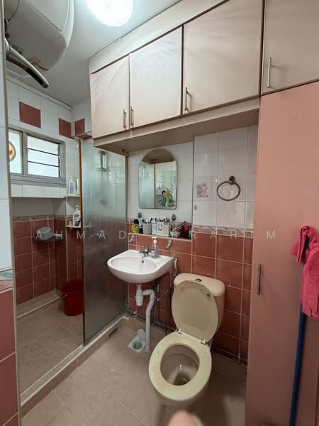 363 Yung An Road, 363 Yung An Road, 4 Bedrooms, 1,571 sqft, HDB Flat For Sale, by Ahmad Ibrahim, 500238968 - Bathroom - PropertyGuru.com.sg
