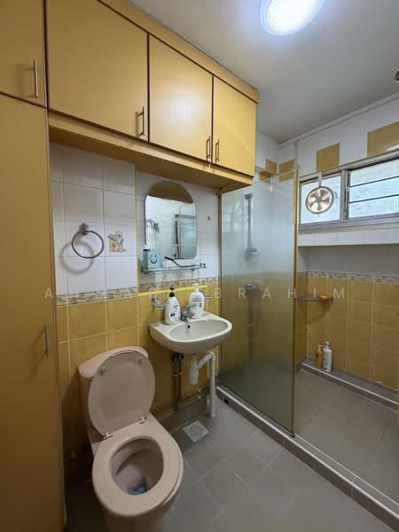 363 Yung An Road, 363 Yung An Road, 4 Bedrooms, 1,571 sqft, HDB Flat For Sale, by Ahmad Ibrahim, 500238968 - Bathroom - PropertyGuru.com.sg