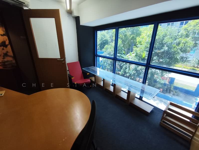 Heng Loong Building, 61 Bukit Batok Crescent, 150 sqft, Light Industrial (B1) For Rent, by Chee Sian Lim 林志祥, 500238969 - Interior - CommercialGuru.com.sg