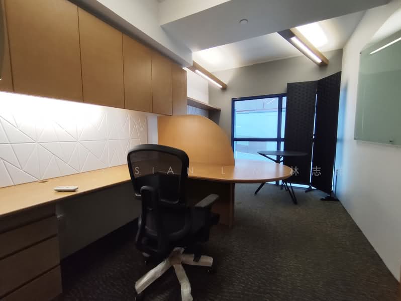 Heng Loong Building, 61 Bukit Batok Crescent, 150 sqft, Light Industrial (B1) For Rent, by Chee Sian Lim 林志祥, 500238969 - Study - CommercialGuru.com.sg