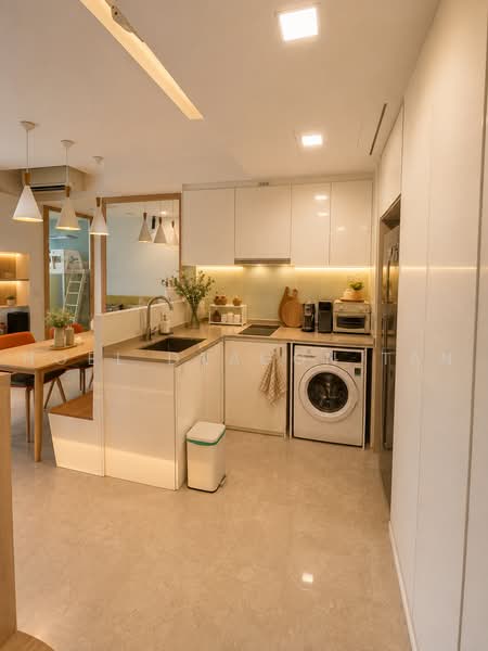 Thomson Three, 43 Bright Hill Drive, 2 Bedrooms, 710 sqft, Condominium For Sale, by Noel DRAGON Tan, 500238973 - PropertyGuru.com.sg