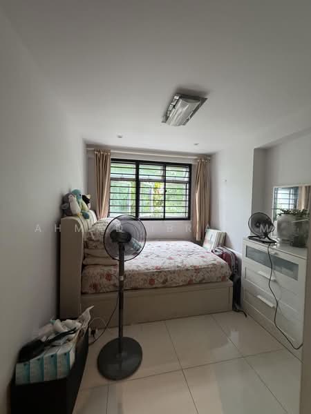 673A Edgefield Plains, 673A Edgefield Plains, 3 Bedrooms, 968 sqft, HDB Flat For Sale, by Ahmad Ibrahim, 500238978 - Bedroom - PropertyGuru.com.sg