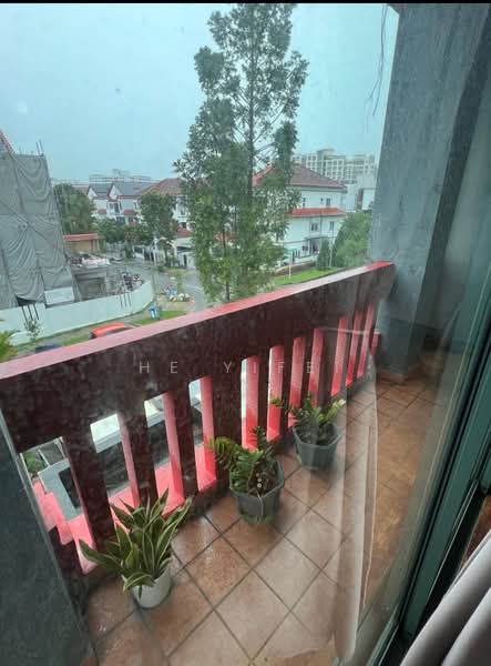 Westville, Westwood Avenue, 5 Bedrooms, 2,400 sqft, Terraced House For Sale, by He Yifei, 500238999 - Balcony - PropertyGuru.com.sg