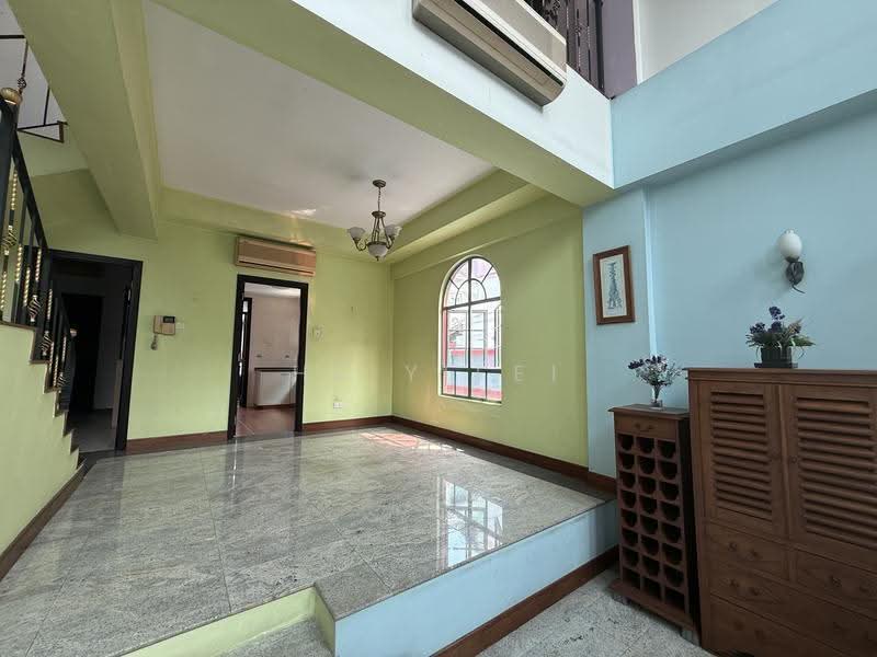 Westville, Westwood Avenue, Boon Lay / Jurong / Tuas, 5 Bedrooms, 2,400 sqft, Terraced House For Sale, by He Yifei, 500238999 - Living Room - PropertyGuru.com.sg
